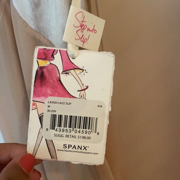 ▫️SPANX Haute Contour Slip - Picture 2 of 6